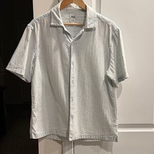 Zara Men’s Light Gray Short-Sleeve Button-Down Shirt